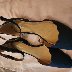 Lane Bryant Navy flats 11W